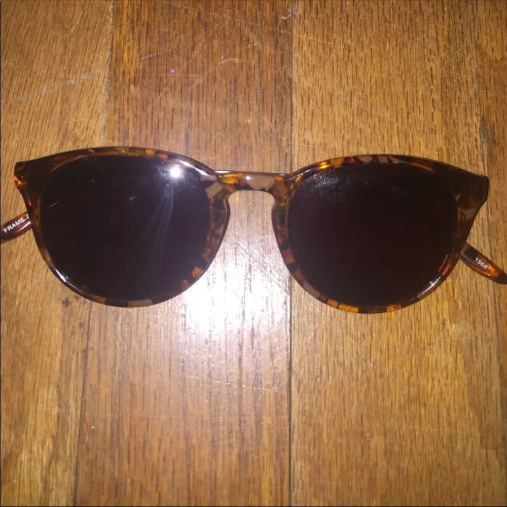 Round Sunglasses